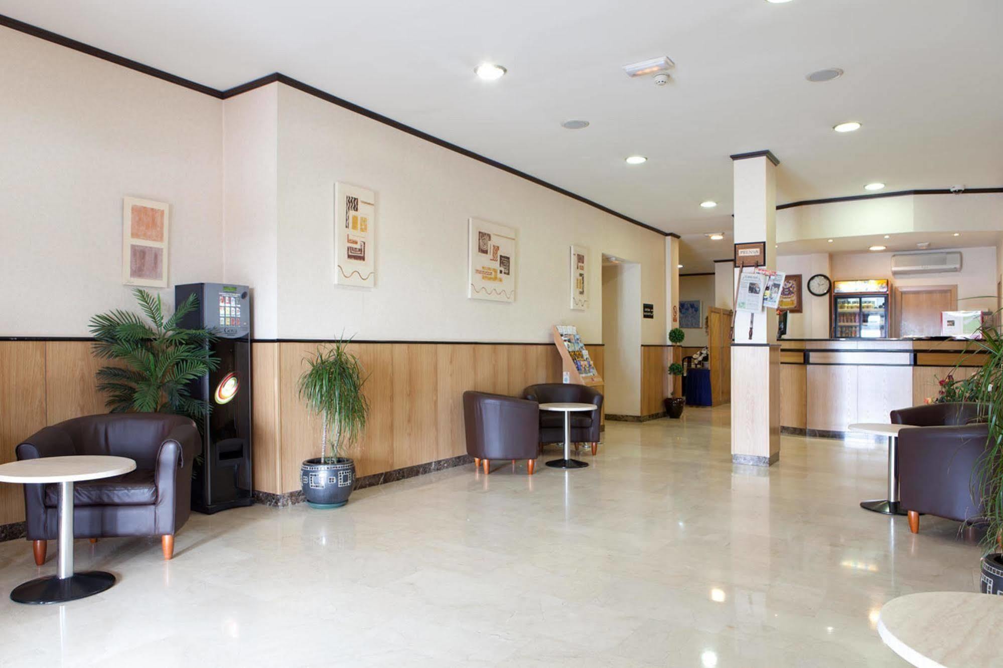 Hotel Ciudad De Navalcarnero Exterior foto